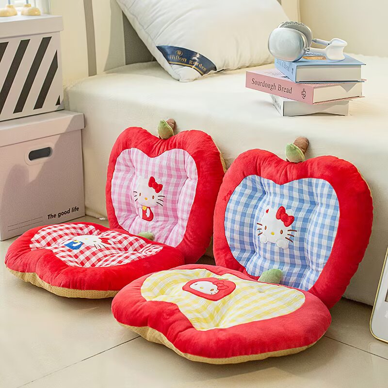 Home Office Cozy - Sevimli Hello Kitty Elma Şekilli Peluş